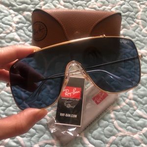 Ray Ban Wings II sunglasses NWOT